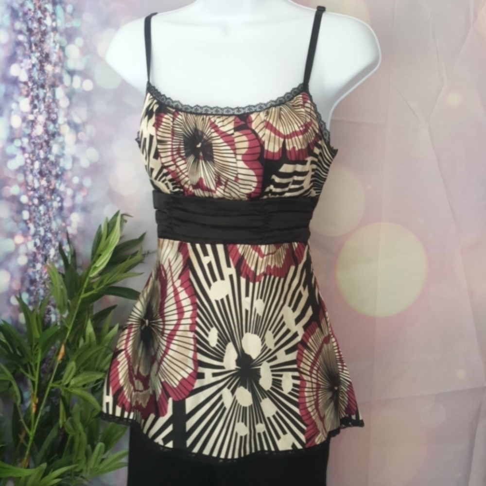 Heart Soul. M. Spaghetti strap tie back camisole